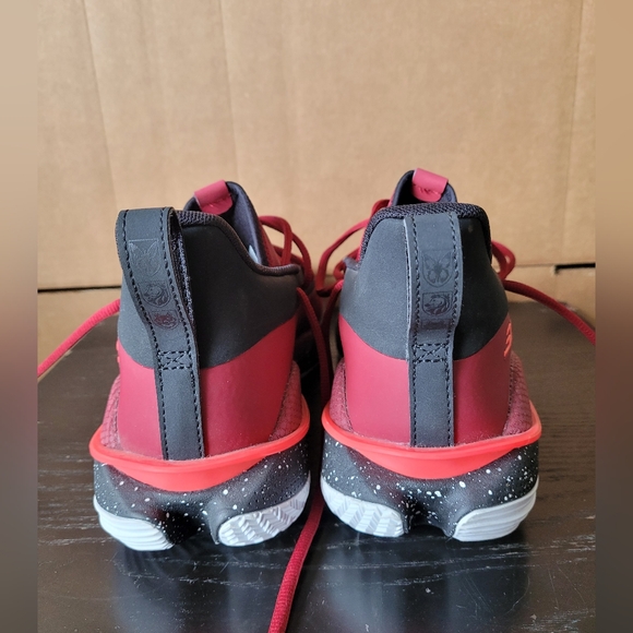 Under Armour Curry 7 Underrated Tour Men's Sneakers, size US 9, men's - Picture 6 of 8